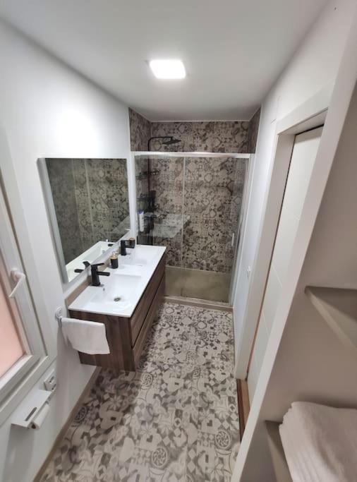 Ferienwohnung Duplex En El Corazon Del Casco Vello Vigues Vigo Exterior foto